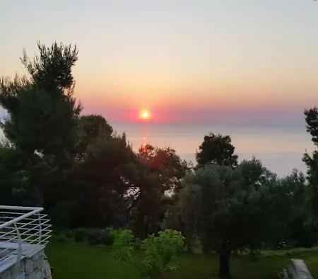Holiday home Lofos Mare
